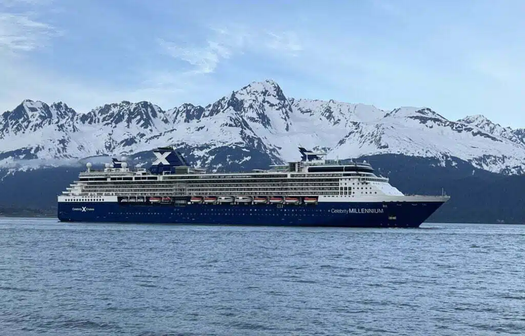 Cruise Ship